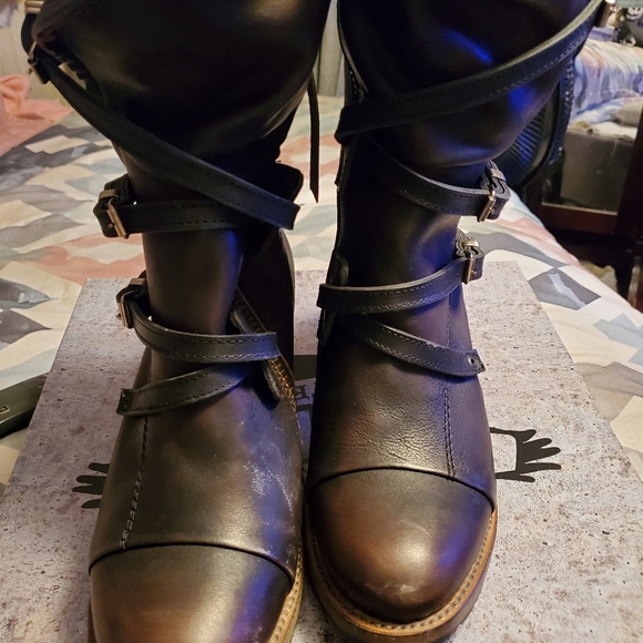 Freebirds - Picture 6 of 15